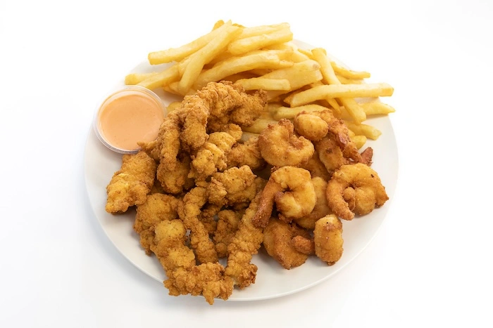 Combo #17 - Conch & 10 Shrimp Or 4 Wings